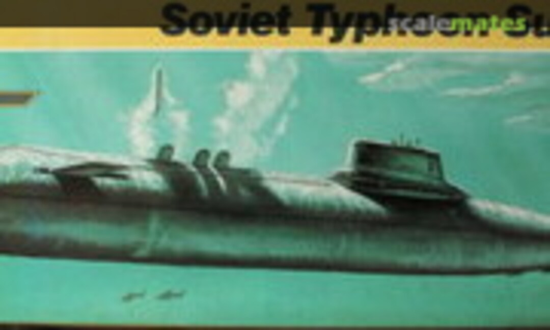 1:400 Soviet Typhoon Submarine (Revell 5231)
