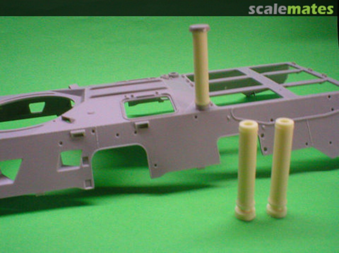 Boxart BTR-80/80A Extended Wading Tubes (2 pcs) 329 SP Designs Boxart BTR-80/80A Extended Wading Tubes (2 pcs) 329 SP Designs