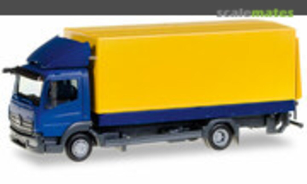 Mercedes-Benz Atego Planen-LKW mit Ladebordwand, unbedruckt (Herpa 307420)