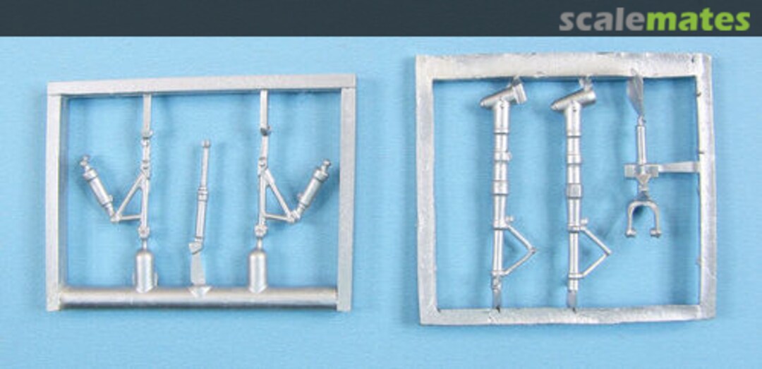 Contents Yak-9D/T landing gear 48437 Scale Aircraft Conversions Contents Yak-9D/T landing gear 48437 Scale Aircraft Conversions