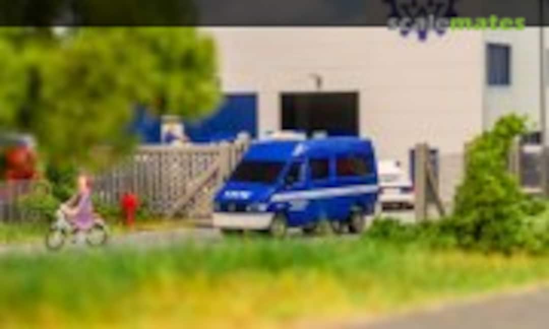 MB Sprinter THW mit Blaulicht (HERPA) (Faller 161427)