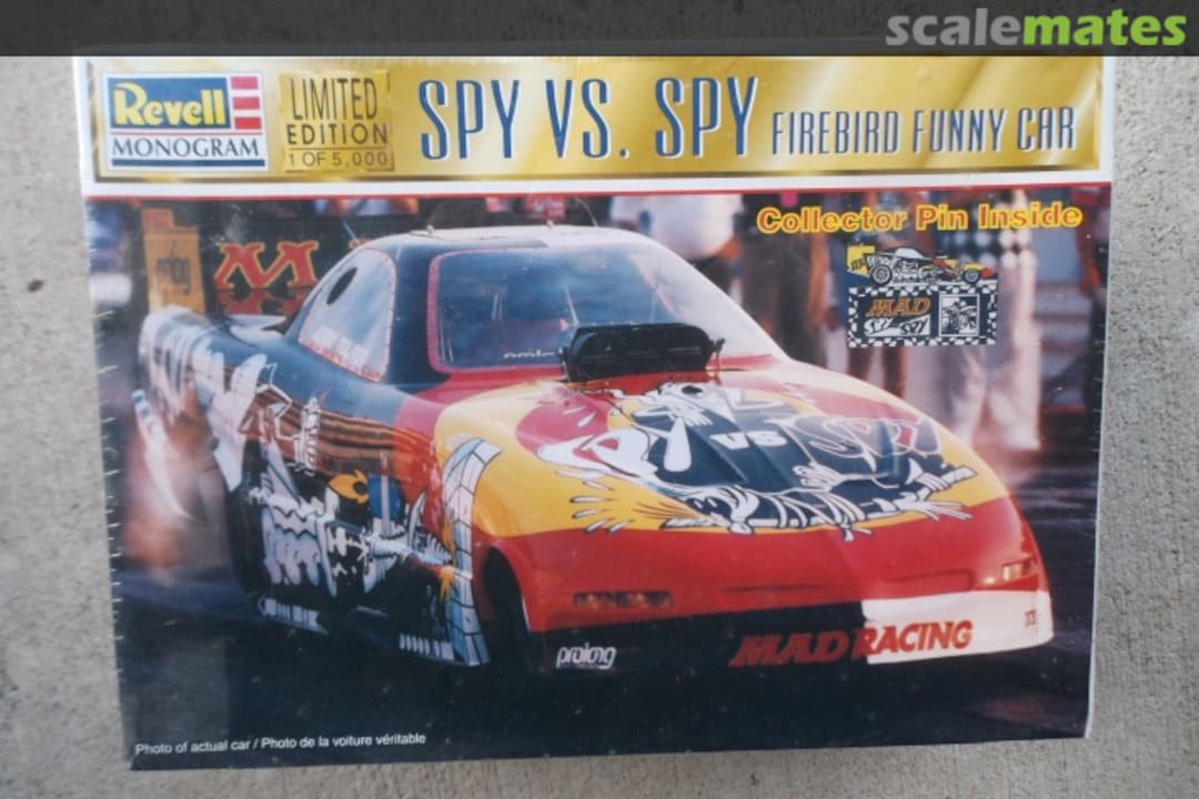 Boxart Spy vs. Spy Firebird Funny Car 85-4147 Revell Boxart Spy vs. Spy Firebird Funny Car 85-4147 Revell