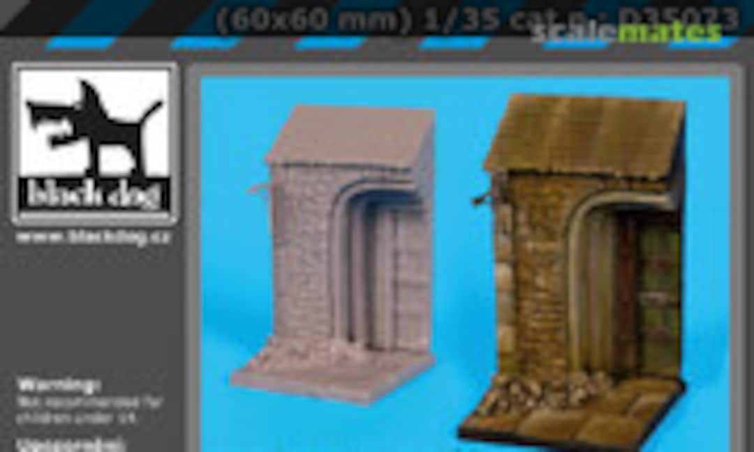 1:35 House door base (Black Dog D35073) D35073
