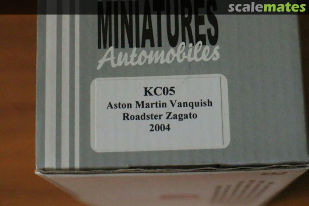 Boxart Aston Martin Vanquish Zagato KC005 Provence Miniatures Automobiles Boxart Aston Martin Vanquish Zagato KC005 Provence Miniatures Automobiles
