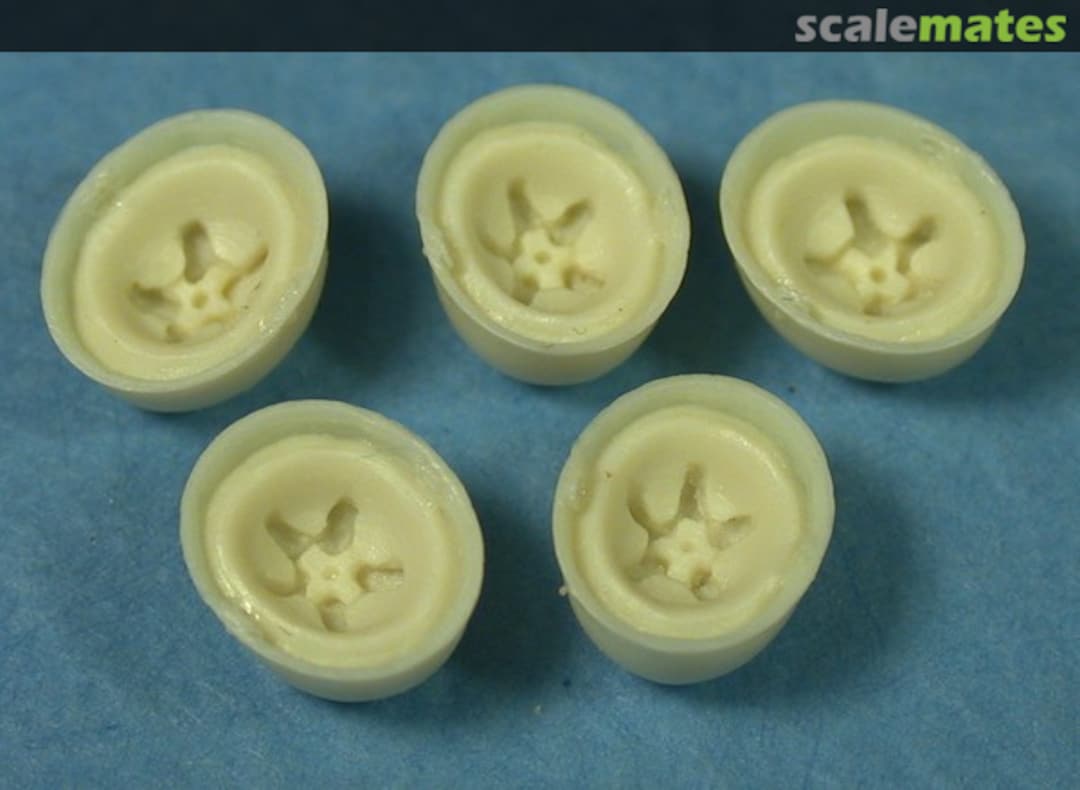 Boxart Commonwealth Armoured Corps Helmets WWII AC35006 Ultracast Boxart Commonwealth Armoured Corps Helmets WWII AC35006 Ultracast