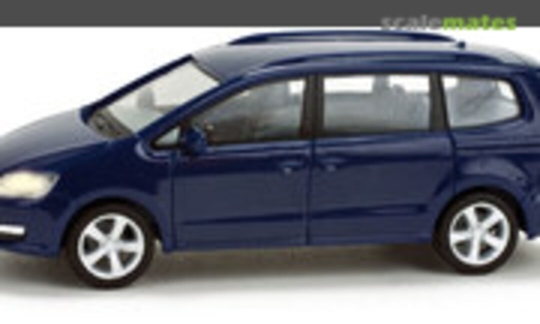 VW Sharan, mit Beleuchtung und Fahrerfigur (Herpa 461542)