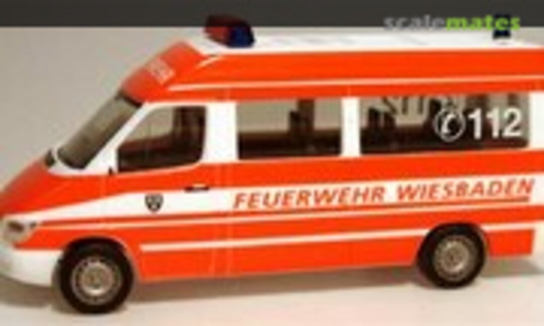 1:87 Mercedes Benz Sprinter Feuerwehr Wiesbaden MTW (Herpa 046091)