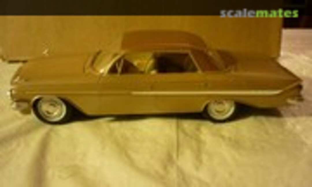 1:25 1961 Chevrolet Impala Hardtop (SMP )