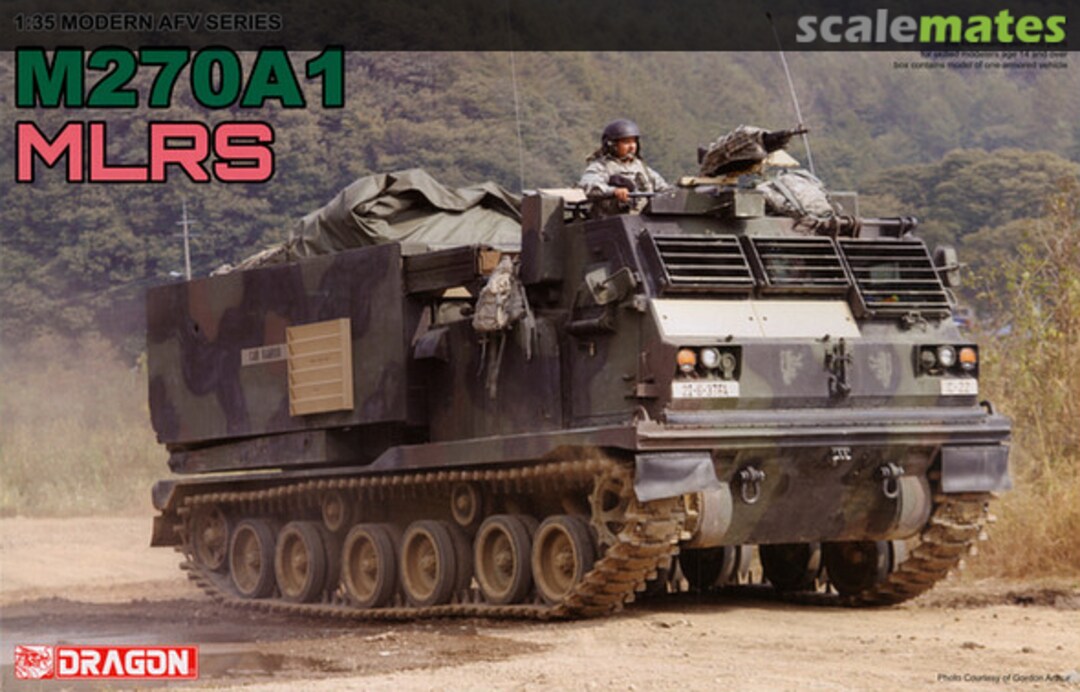 Boxart M270A1 Multiple Launch Rocket System (MLRS) incl Royal models update set #023 3557 Dragon Boxart M270A1 Multiple Launch Rocket System (MLRS) incl Royal models update set #023 3557 Dragon