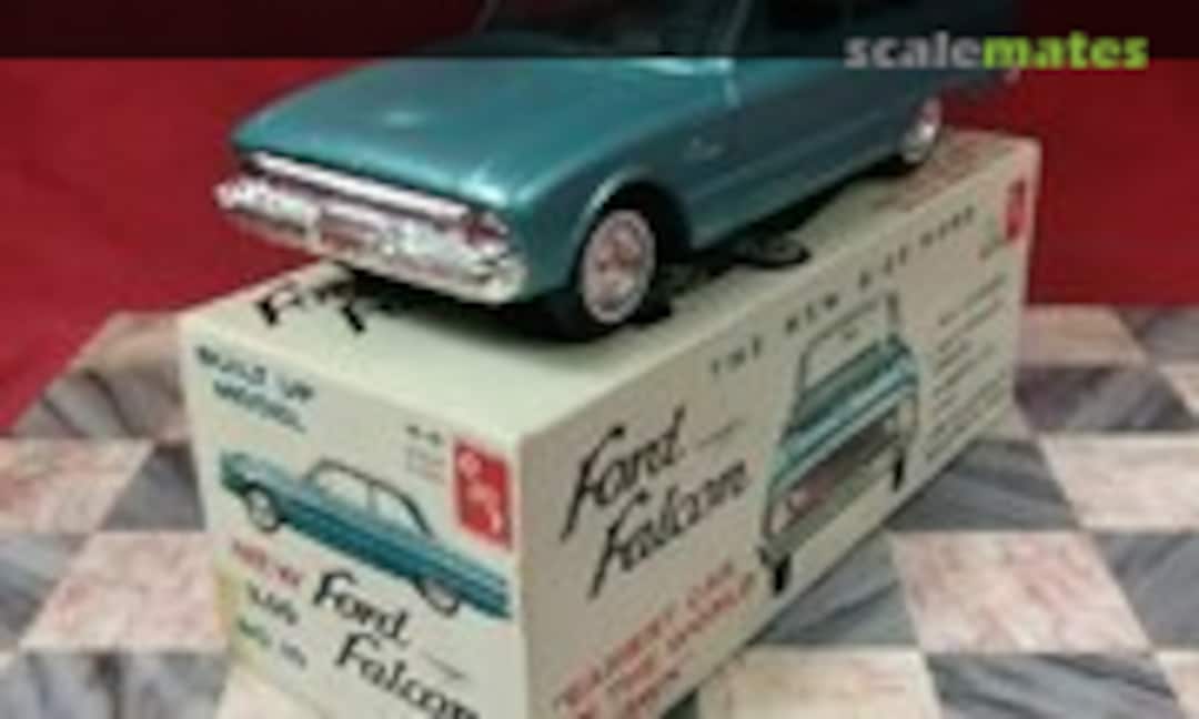 1:25 1961 Ford Falcon (AMT 10)