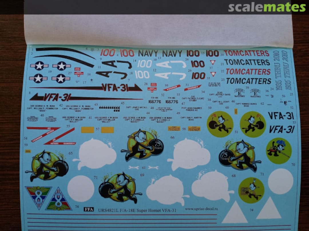 Contents F/A-18E Super Hornet VFA-31 CAG (Black & Red Tail) URS4821L UpRise Decal