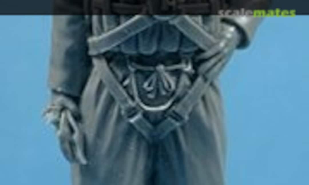 1:32 Japanese Naval Pilot (Model Design Construction 32001) 32001