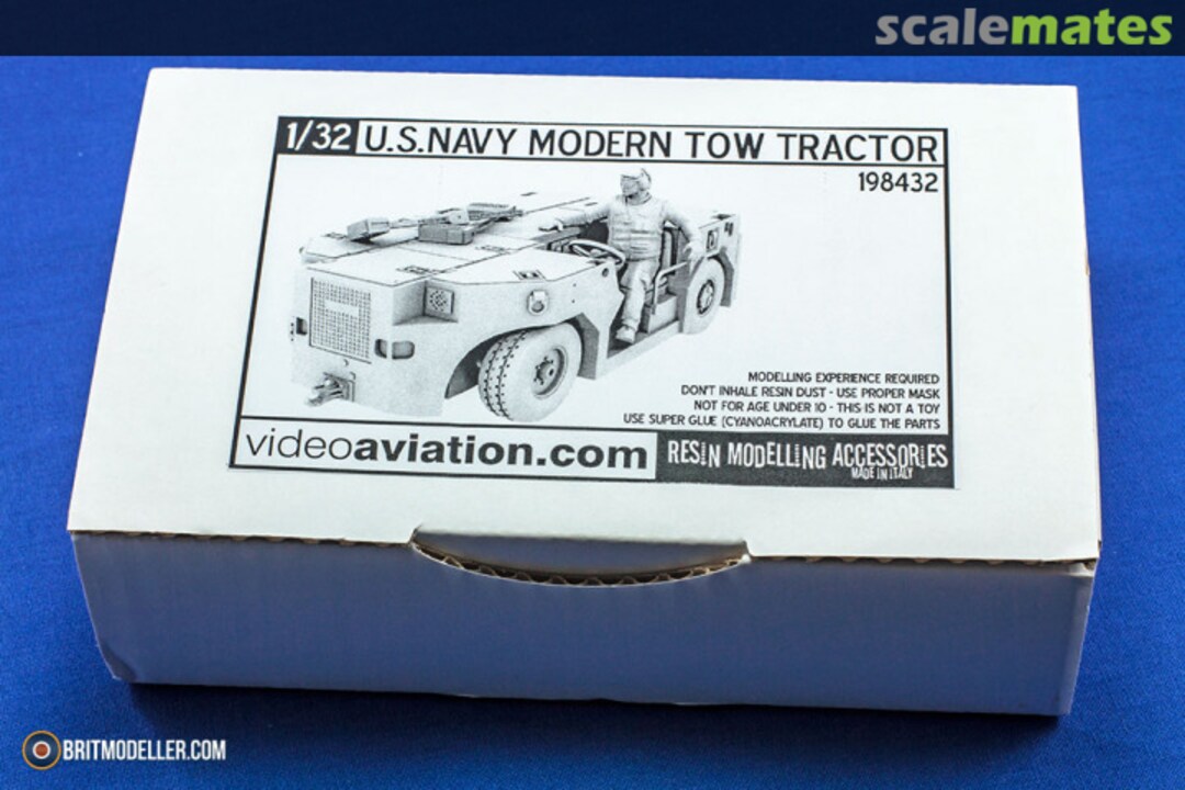 Boxart US Navy Modern Tow Tractor 198432 Videoaviation.com