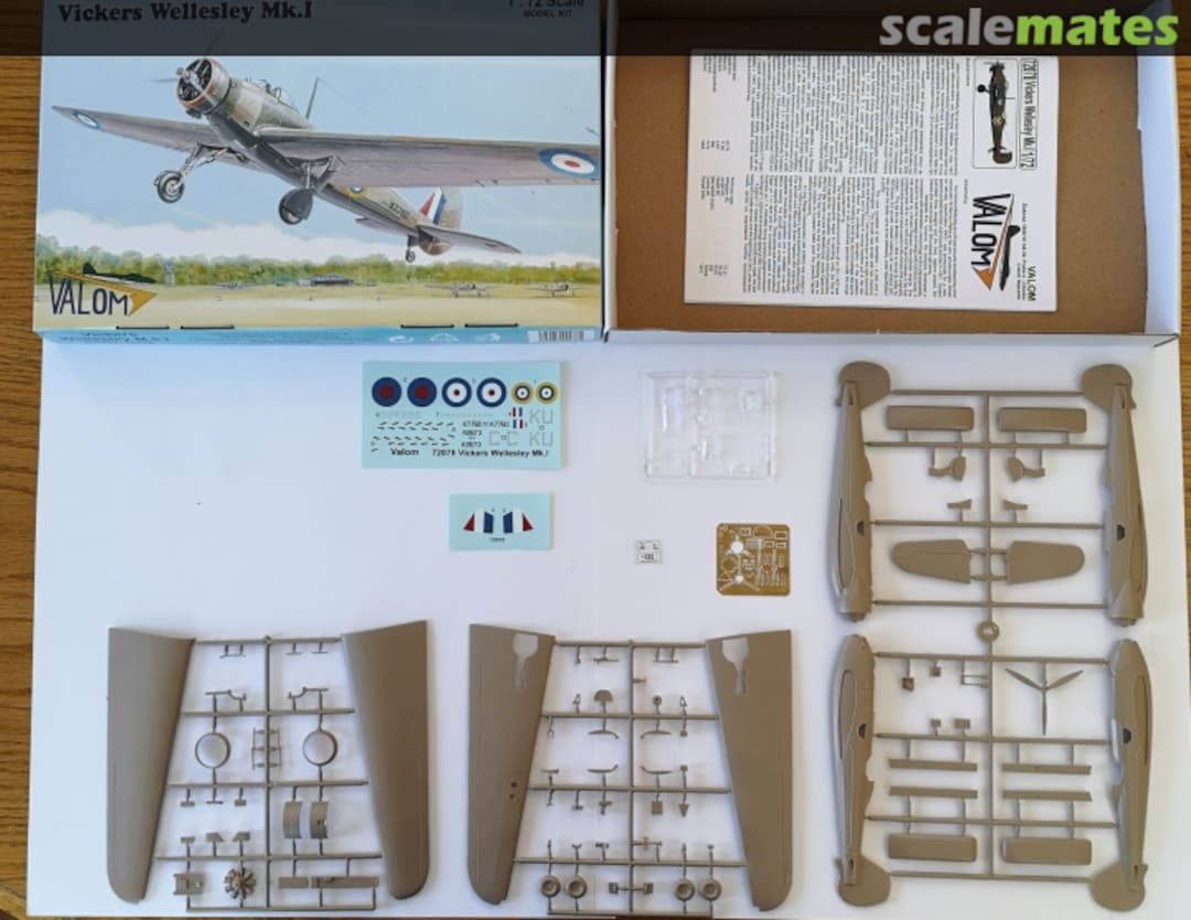 Contents Vickers Wellesley Mk.I 72078 Valom Contents Vickers Wellesley Mk.I 72078 Valom