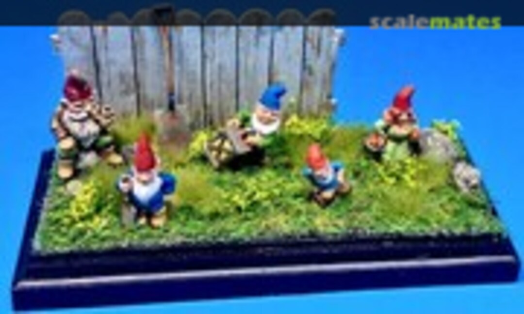1:35 Garden Gnomes / Gartenzwerge (U-Models UM 312) UM 312