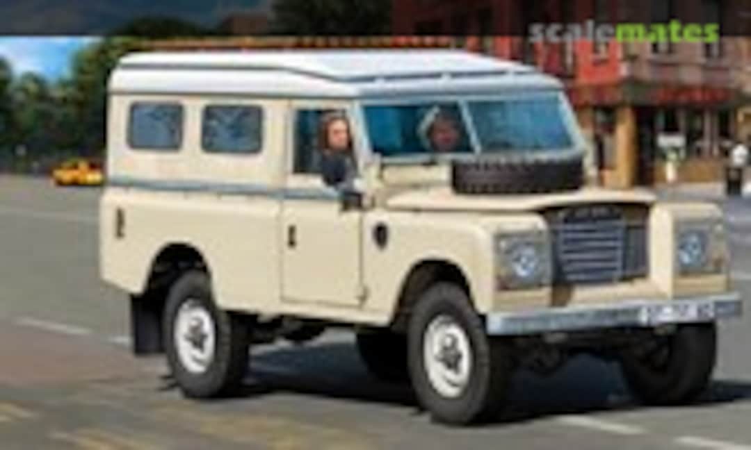 1:24 Land Rover Series III LWB Commercial (Revell 67056) 67056