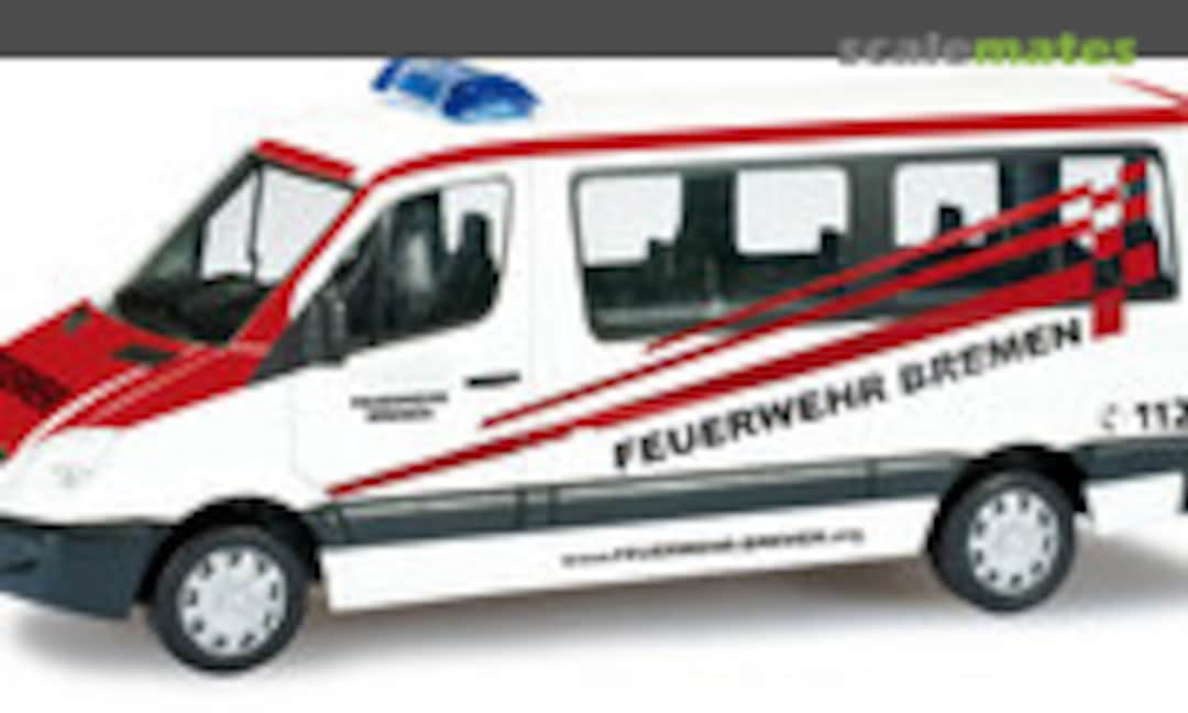 1:87 Mercedes-Benz Sprinter bus MTF &quot;Bremen fire department&quot; (Herpa 090780)