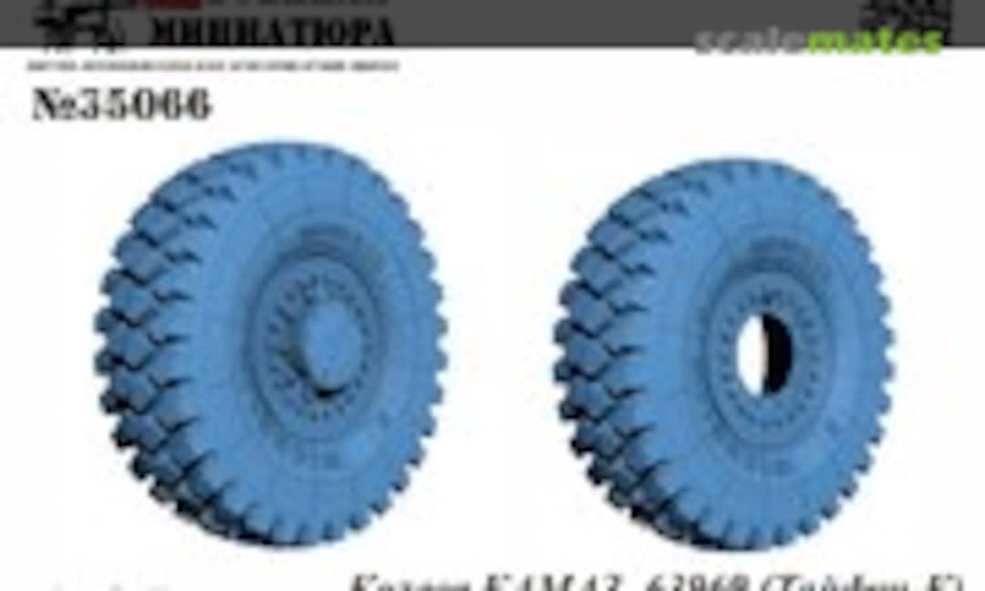 1:35 KAMAZ-63969 (Typhoon-K) wheels with Michelin tire (Military Miniature 35066) 35066