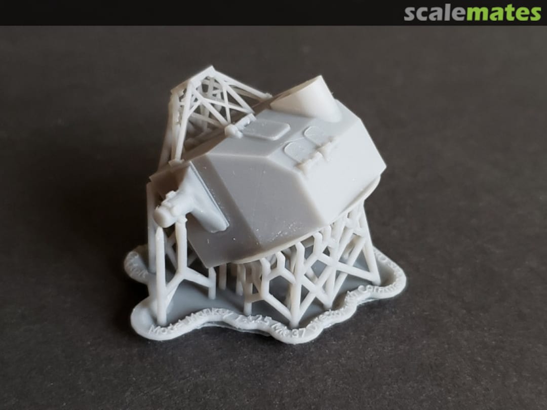 Boxart Mk.37 Fire Control Director, "Square-back" with Commander's Cockpit 125-Mk37 Cockpit Model Monkey Boxart Mk.37 Fire Control Director, "Square-back" with Commander's Cockpit 125-Mk37 Cockpit Model Monkey