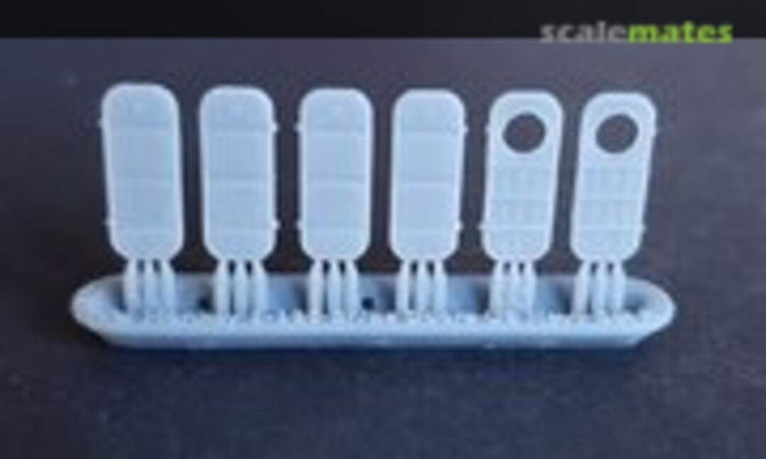 1:125 Ships' Doors, Set A (Fletcher Pilot House) (Model Monkey 125-Doors Set A) 125-Doors Set A