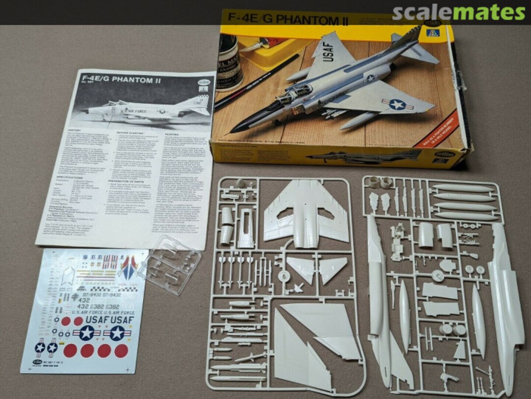 Contents F-4E/G Phantom II 687 Testors/Italeri Contents F-4E/G Phantom II 687 Testors/Italeri