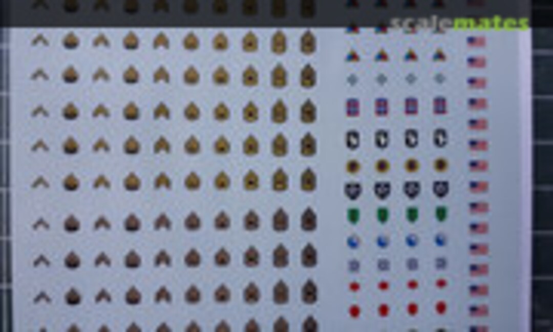 1:35 US Army WWII insignia (Quartermaster's Depot 35030) 35030