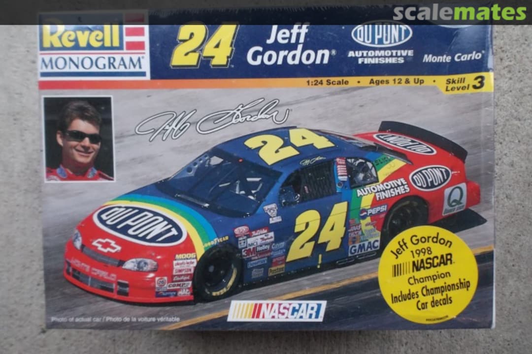 Boxart #24 DuPont Monte Carlo 85-2476 Revell Monogram