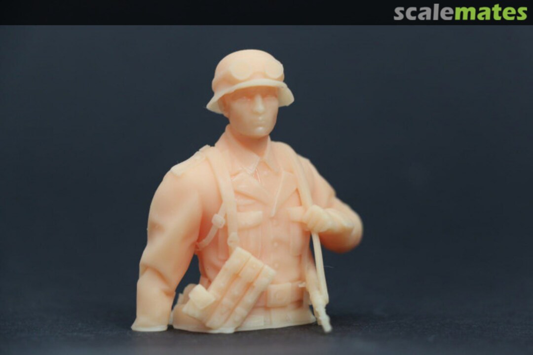 Contents Deutscher Afrika-Korps-Soldat mit MP-40 16001 Tomsk Print