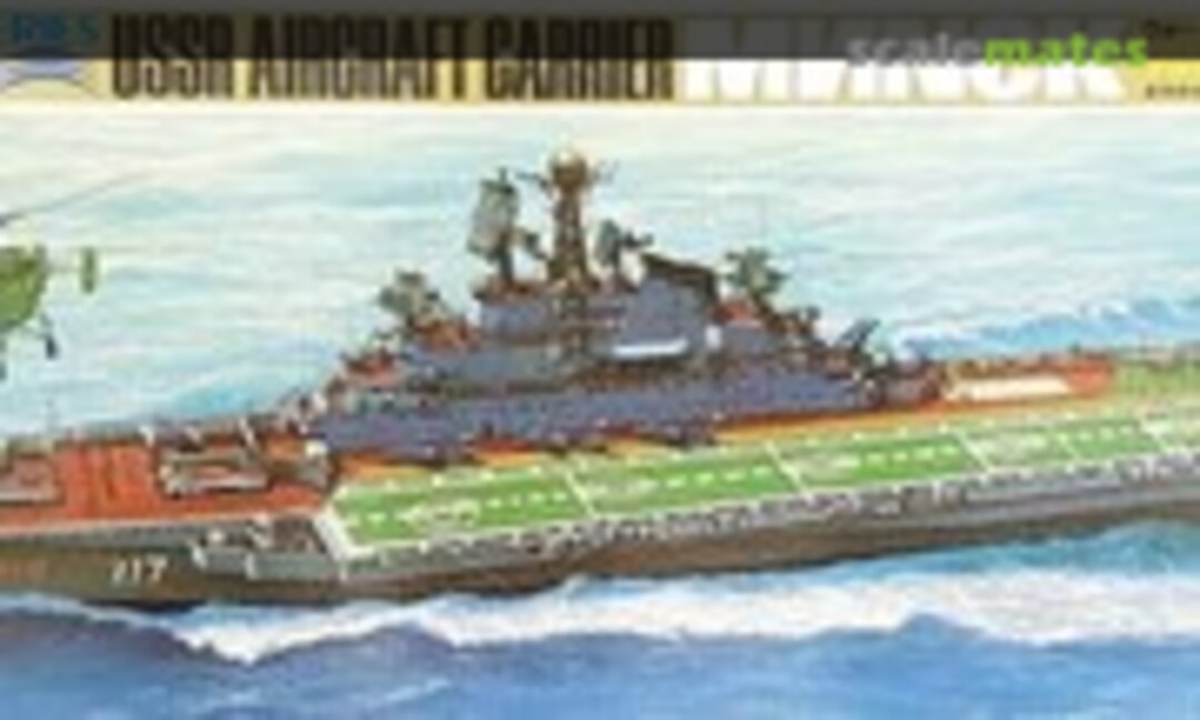 1:700 USSR Aircraft Carrier Minsk (Aoshima WL.A130) WL.A130