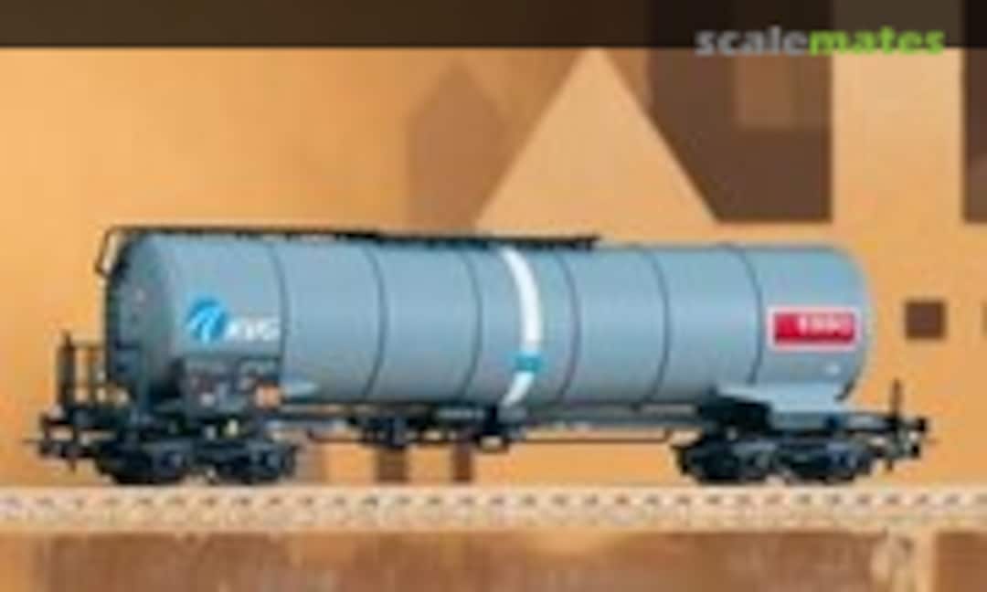 Modern tank car ESSO DB V (Classic Line) (Piko 54191)
