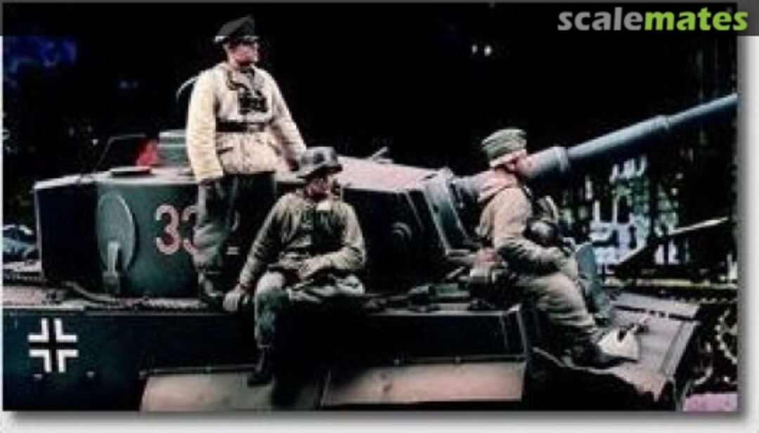 Boxart Tiger I Crew - Eastern Front (WWII) 171 Royal Model Boxart Tiger I Crew - Eastern Front (WWII) 171 Royal Model