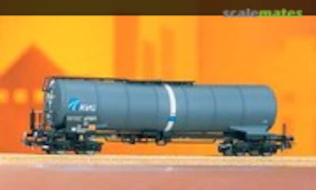 Modern tank car KVG DB V (Classic Line) (Piko 54194)