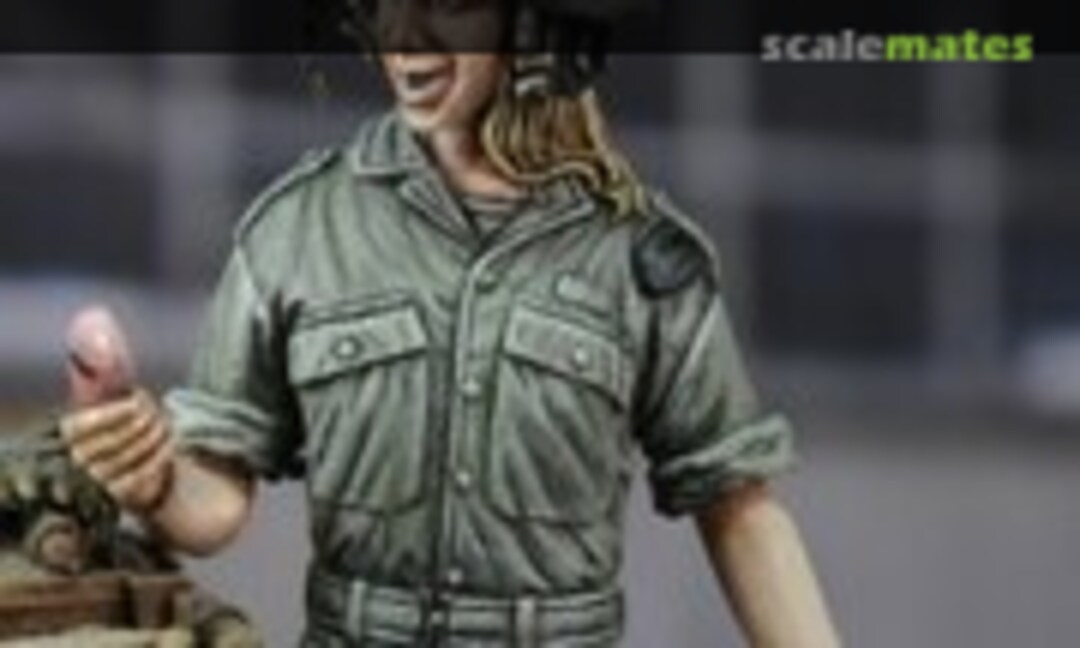 1:35 IDF Woman Tanker - call from my boyfriend (Royal Model 695) 695