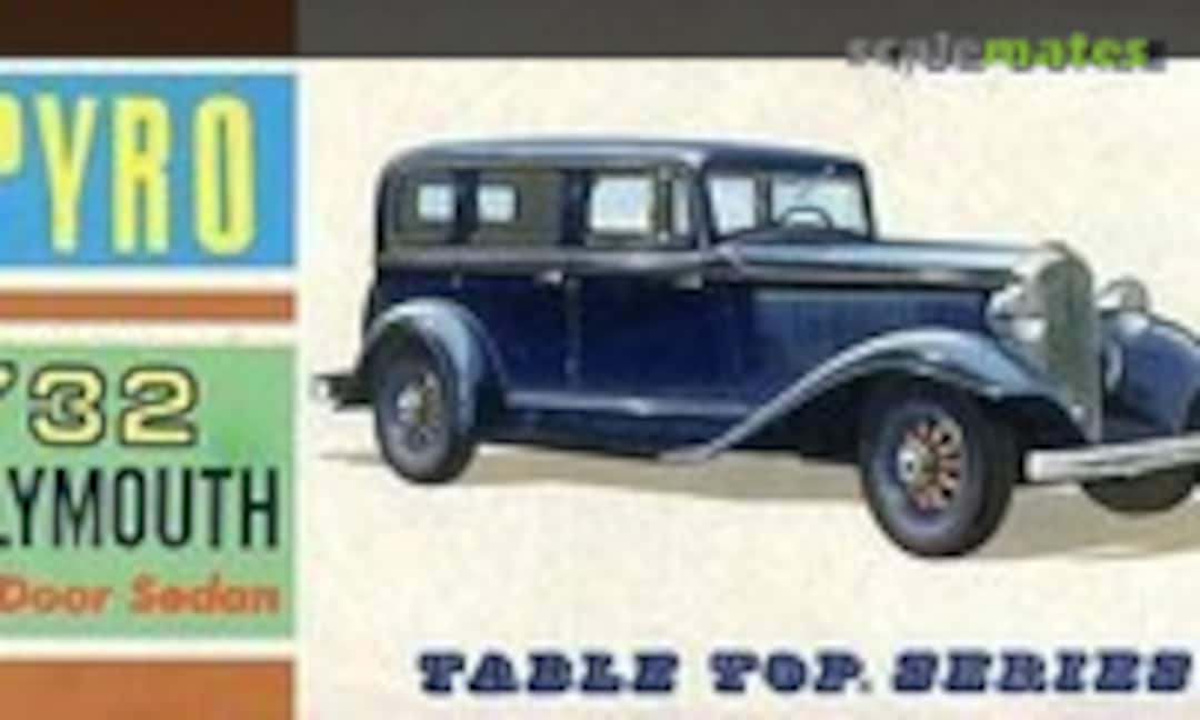 1:32 '32 Plymouth 4 Door Sedan (Pyro C325-60) C325-60