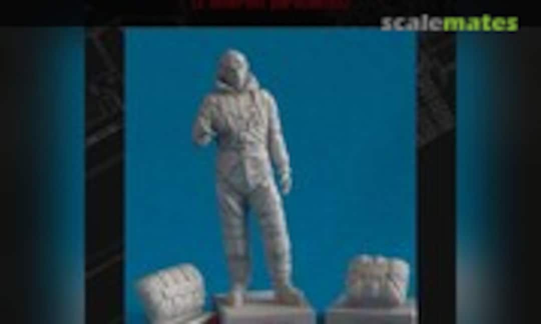 1:32 Polish Pilot Pre WWII (2 different parachutes) (BitsKrieg BK-32002F) BK-32002F