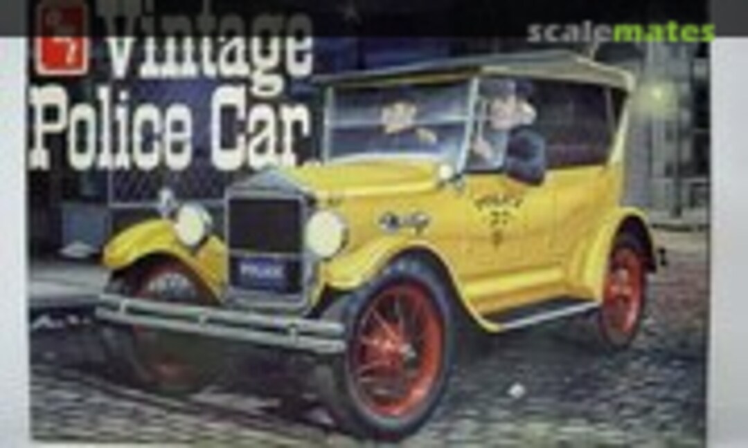 1:25 Vintage Police Car (AMT T178-225)