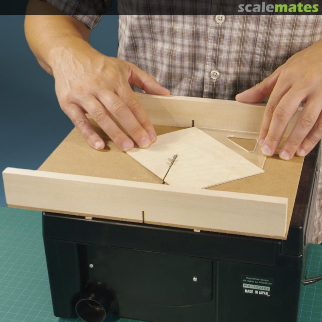 Boxart Sliding Table Makes Precise Crosscuts 80468 Micro-Mark Boxart Sliding Table Makes Precise Crosscuts 80468 Micro-Mark