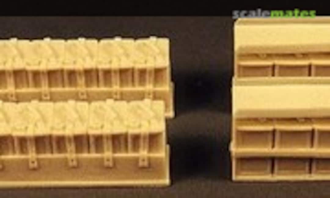 1:35 British 2 gal. Petrol / Water Cans, In Vehicle Mounted Racks WWII (Ultracast 135004) 135004