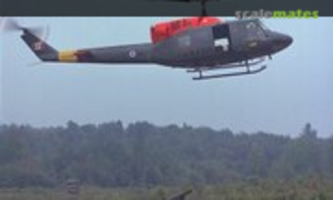 1:72 Bell CH-135 Twin Huey - Green 1973-83 (CanMilAir 321) 321