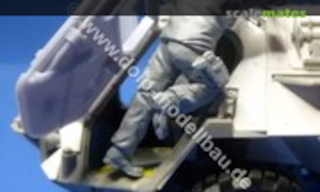 1:35 Paramedic in field suit (DOLP-Modellbau BW219) BW219