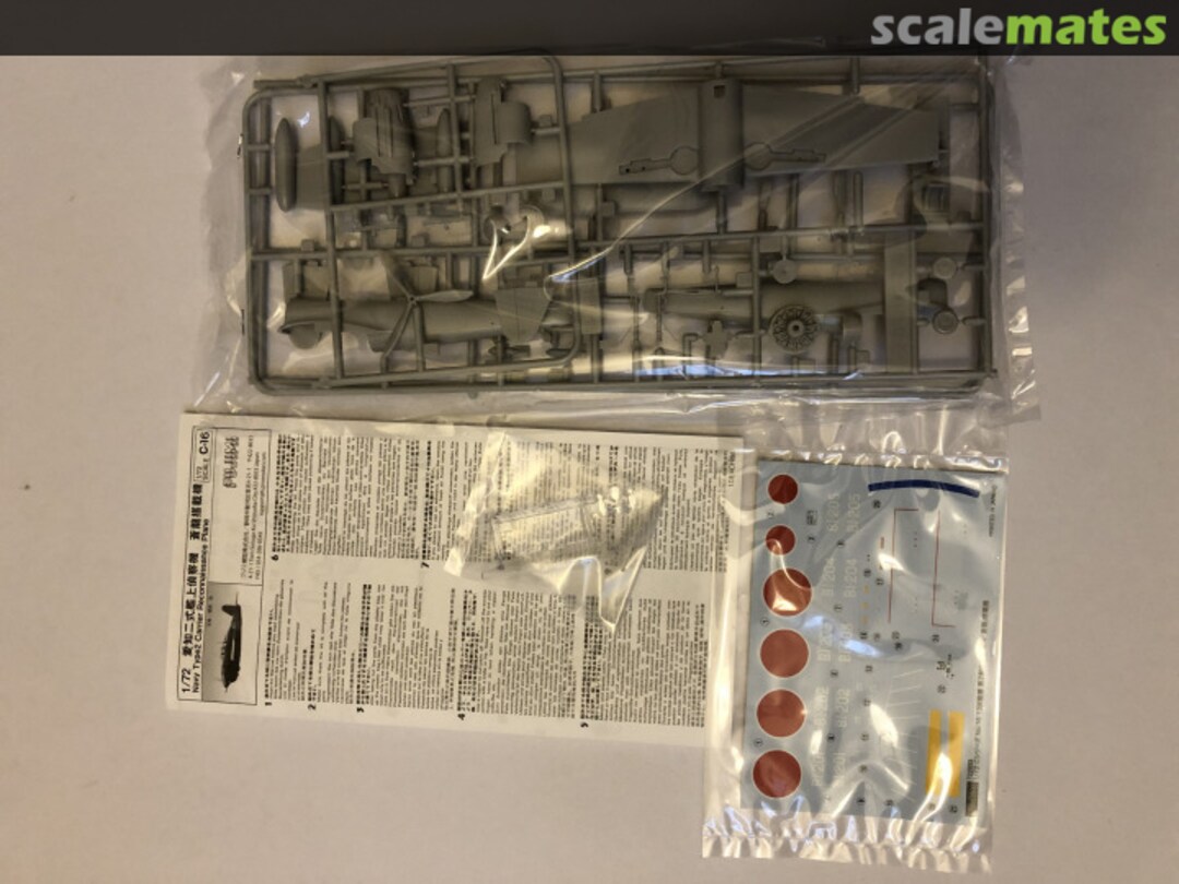 Contents D4Y1-C Type2 Carrier Reconnaissance Plane 72260 Fujimi