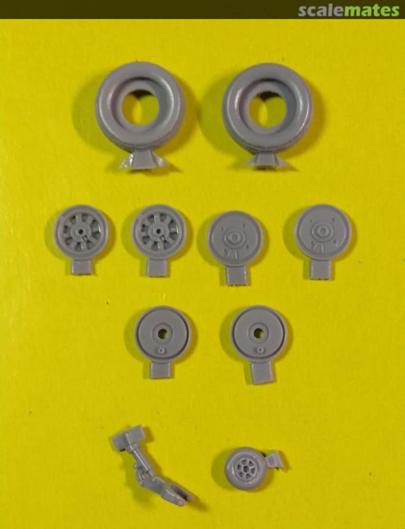 Contents Ла-11 Колеса шасси, хвостовая стойка шасси 48032 A-Resin Contents Ла-11 Колеса шасси, хвостовая стойка шасси 48032 A-Resin