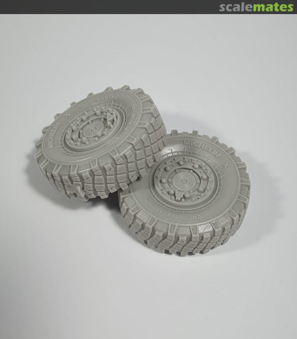 Boxart LMC Lince Road wheels RE35-743 Panzer Art Boxart LMC Lince Road wheels RE35-743 Panzer Art