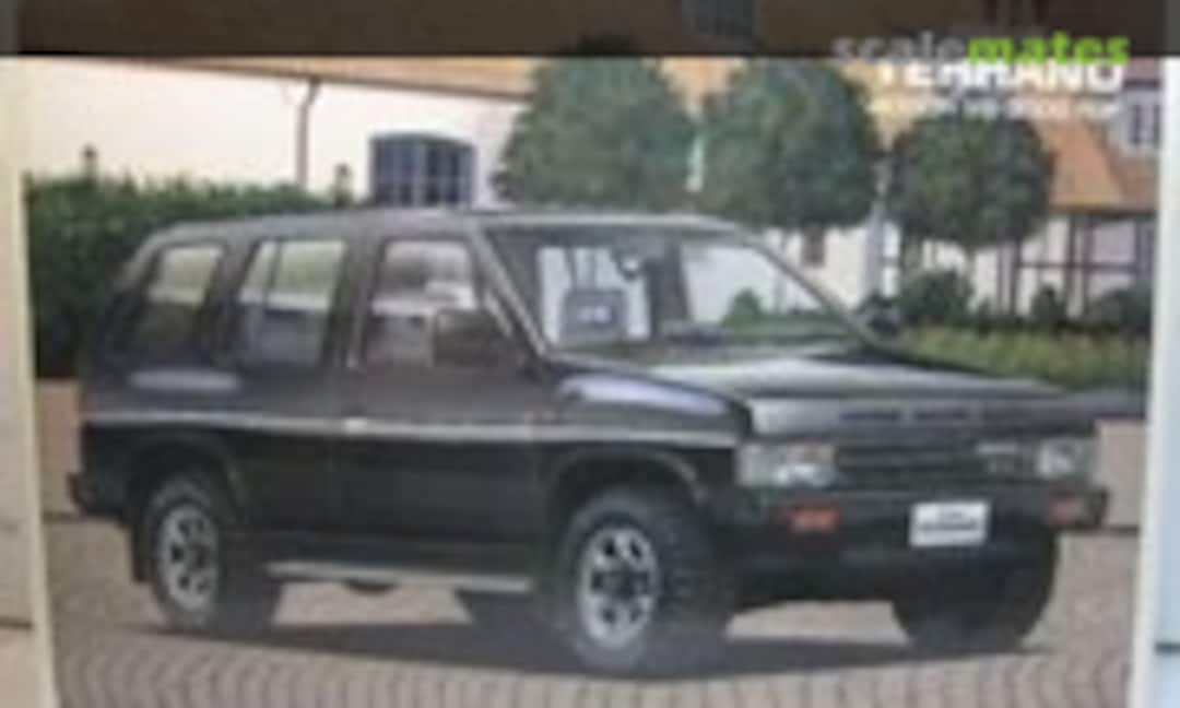 1:24 Nissan Terrano 4door V6-3000 R3M (Aoshima 019191)