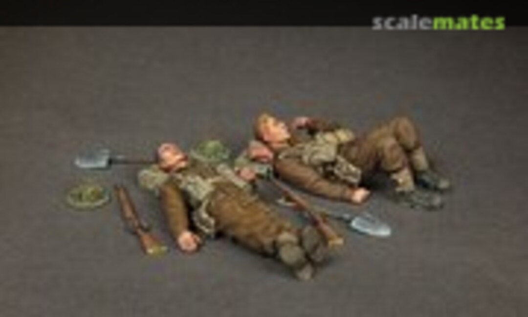 1:35 British infantrymen at rest. (SOGA Miniatures 3616)