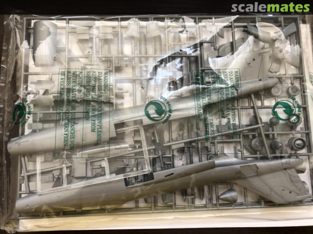 Contents Mc Donnell Douglas F-101B Voodoo 04321 Revell Contents Mc Donnell Douglas F-101B Voodoo 04321 Revell