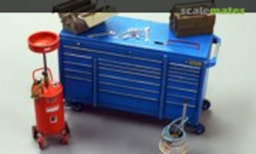 1:35 Garage Equipment (PlusModel PL497) PL497