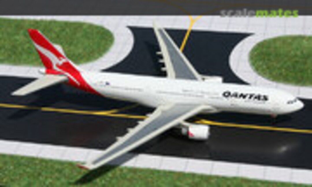 Airbus A330-200 (Gemini Jets GJQFA857)