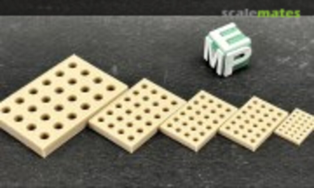 1:35 Open work slab with 24 holes (EMP3d 35120907-06) 35120907-06