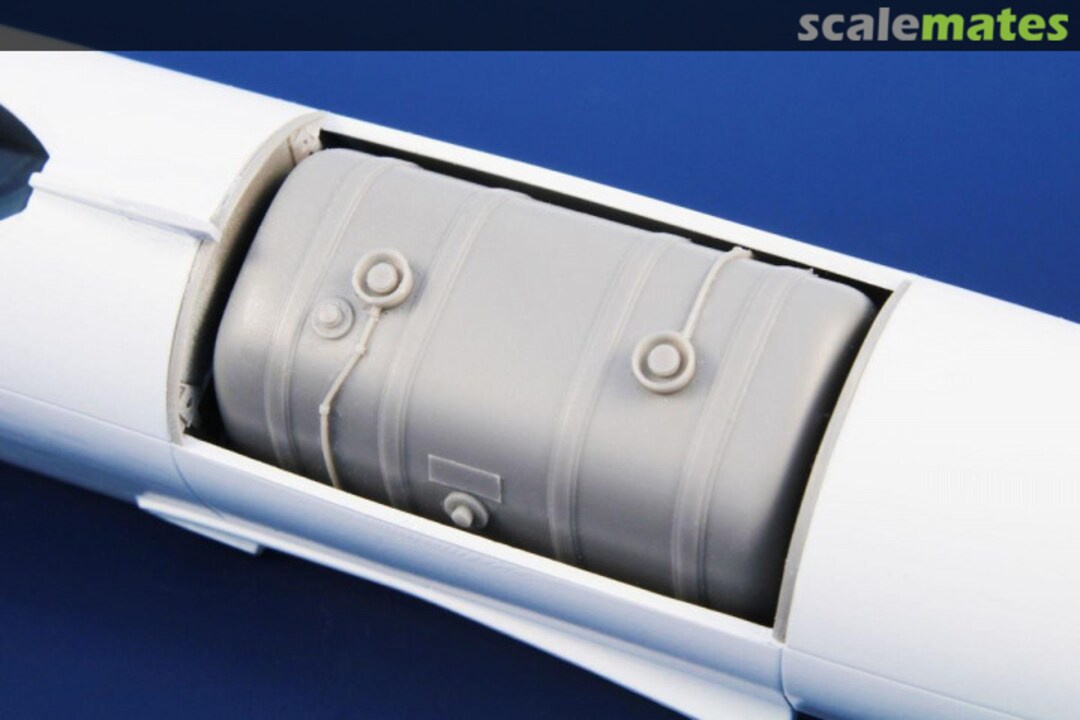 Boxart Gloster Meteor F Mk.8/9 Main Fuel Tank 4420 CMK Boxart Gloster Meteor F Mk.8/9 Main Fuel Tank 4420 CMK